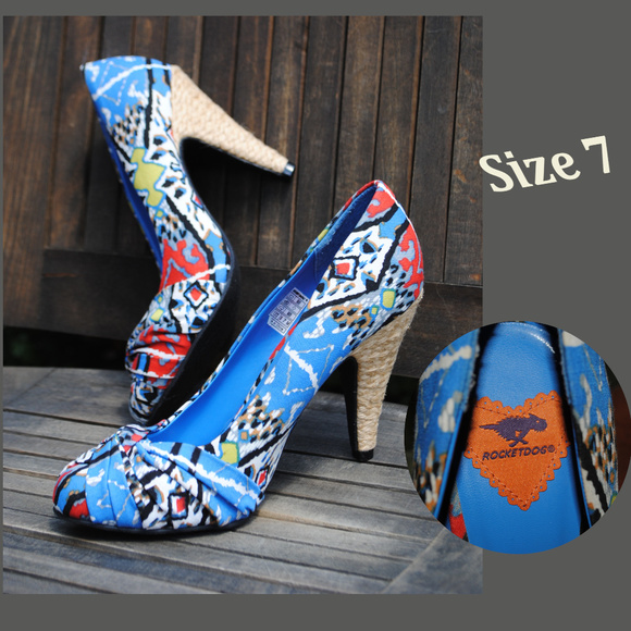 Rocket Dog Shoes - Like New ROCKETDOG Cloth Upper Rope Heel Pump Sz 7